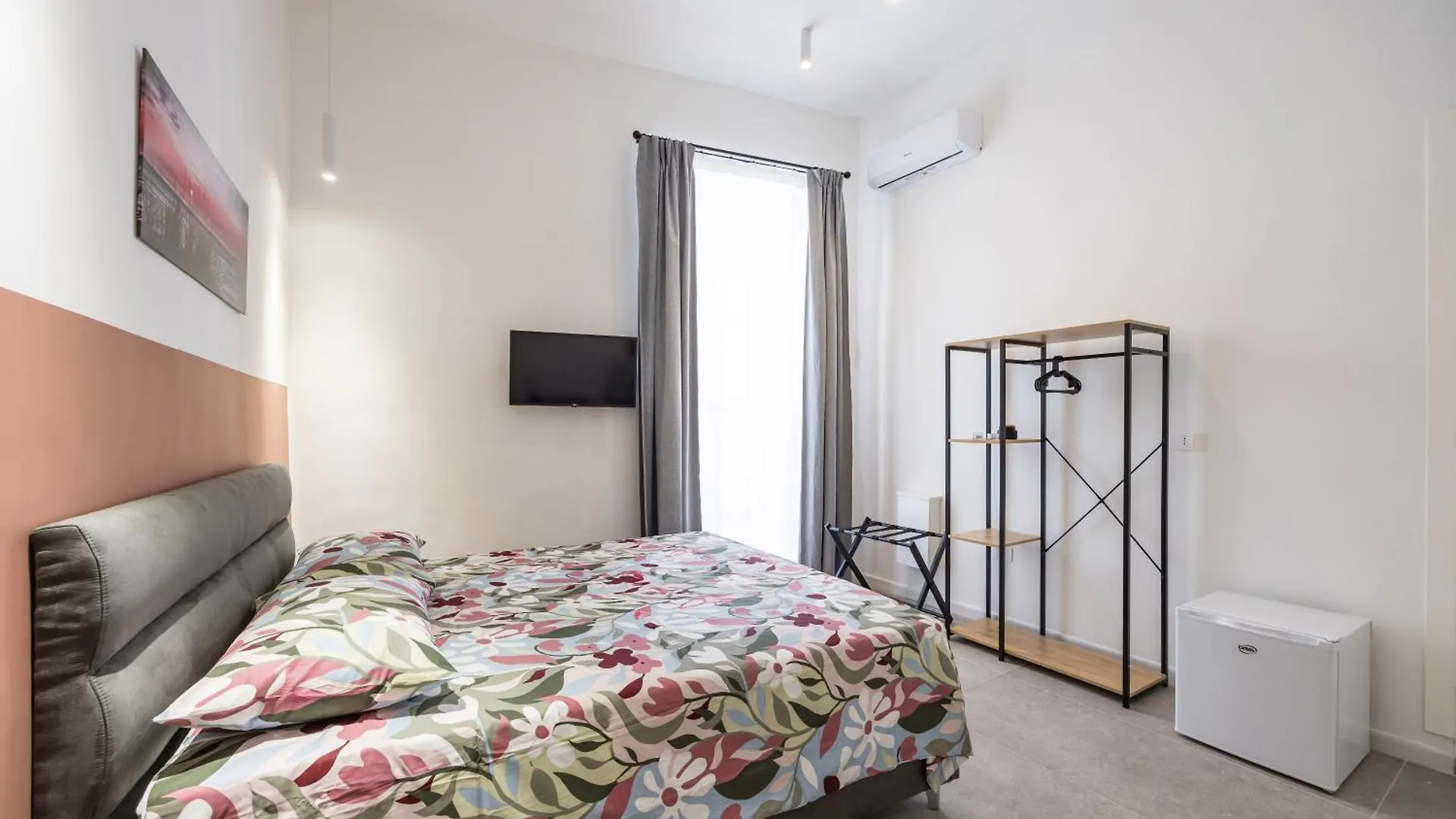 Nefelu Apartment Napoli 0*,  İtalya